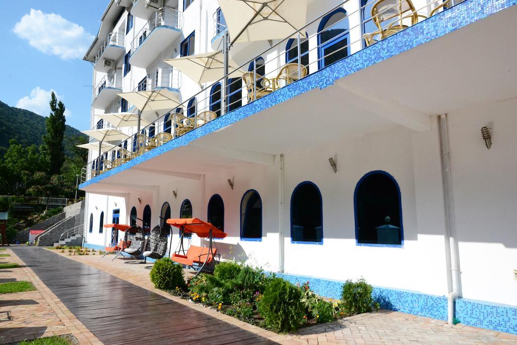 Hotel Golden Spirit Băile Herculane Exterior foto
